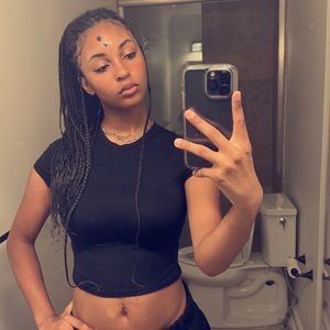 Meet your Posher, Erica